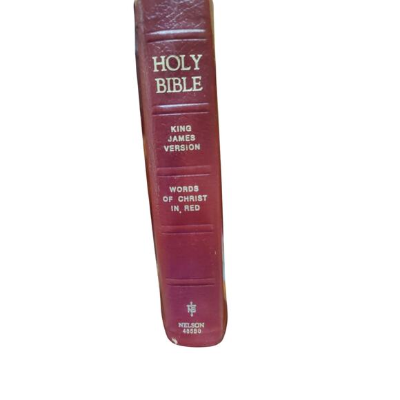 Vintage 1972 Brown Leather bound King James Holy Bible  words of Christ in Red - Picture 3 of 3